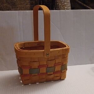 4/$40 Woven Basket with Handle